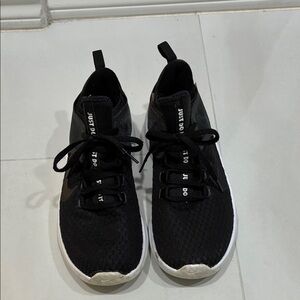 Nike Black Athletic Shoes size 6
